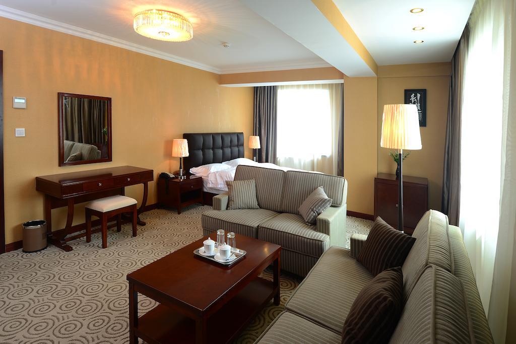 Platinum Hotel Oelan-bator Buitenkant foto